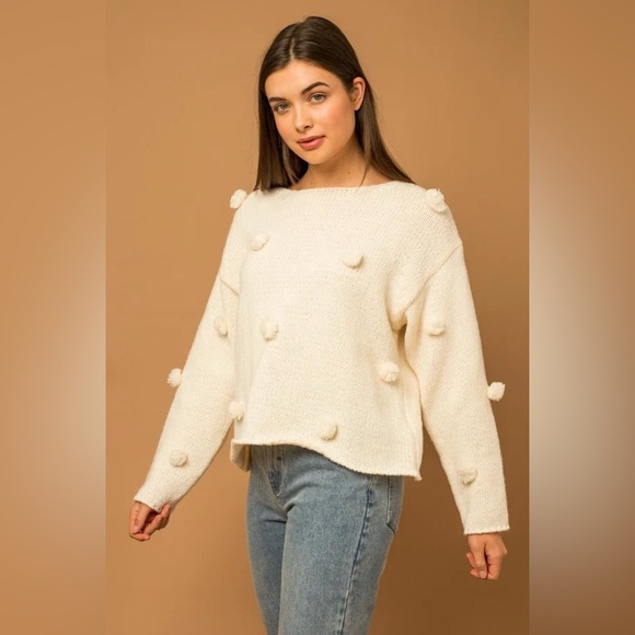 Gilli Sweaters - 💠NWT Puffy Poms Sweater